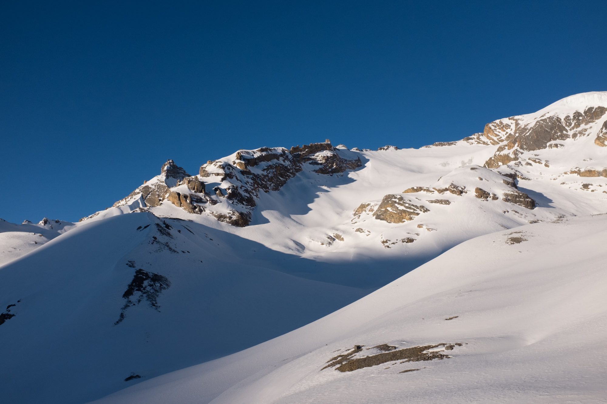 Approaching Thorong La